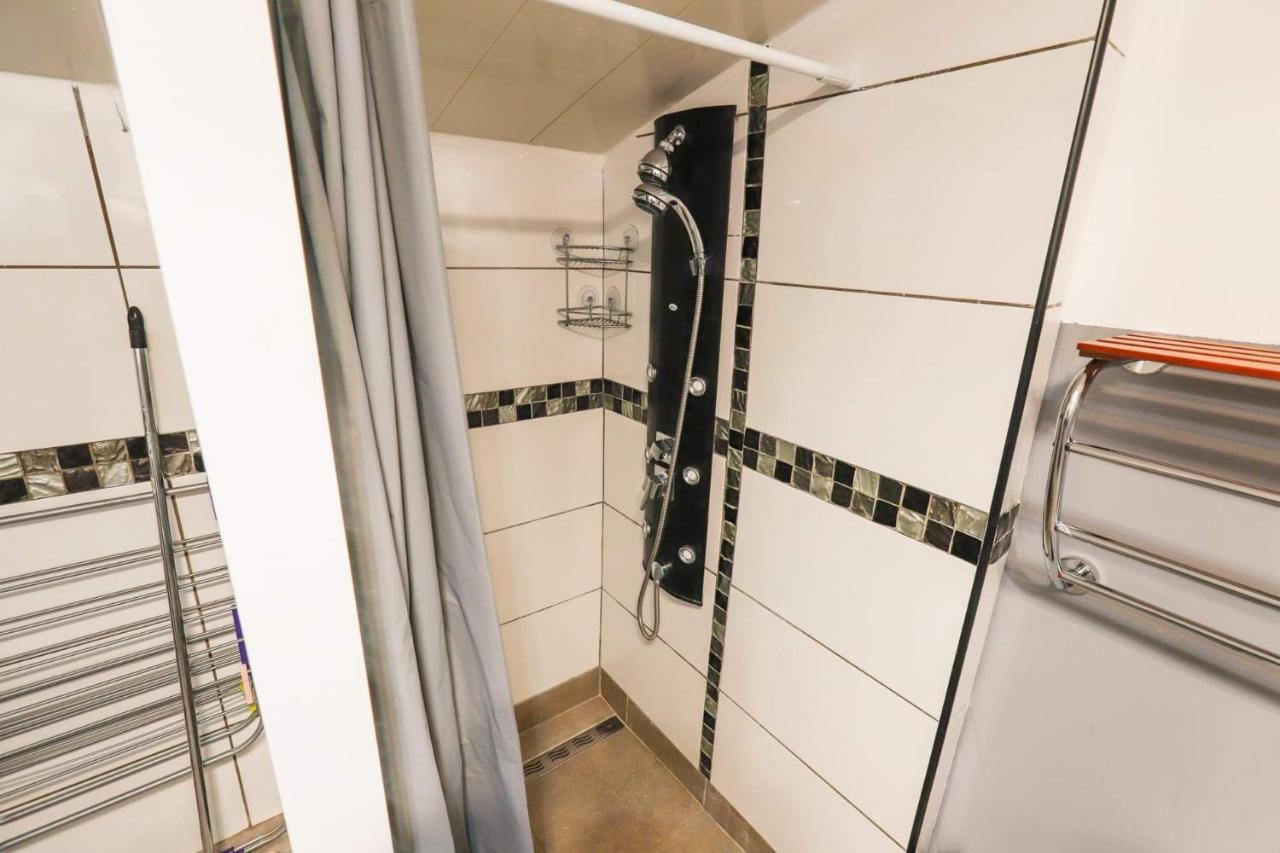 L'Avocat 1 Avec Piscine Chauffee Et Jacuzzi A Partager Villa Le Tampon Exterior photo